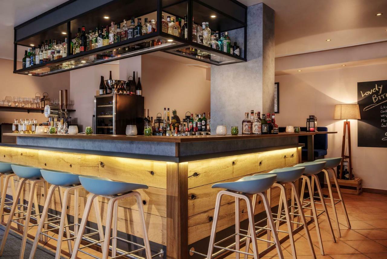 Boutique-Hotel Zur Alten Post Busum Ngoại thất bức ảnh